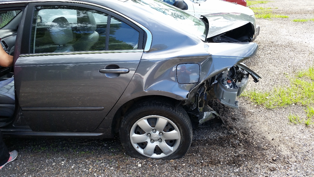 3 Baton Rouge Auto Accident Attorney Red Flags to Avoid